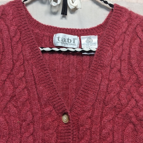 Tabi knit cropped vest - Picture 7 of 9